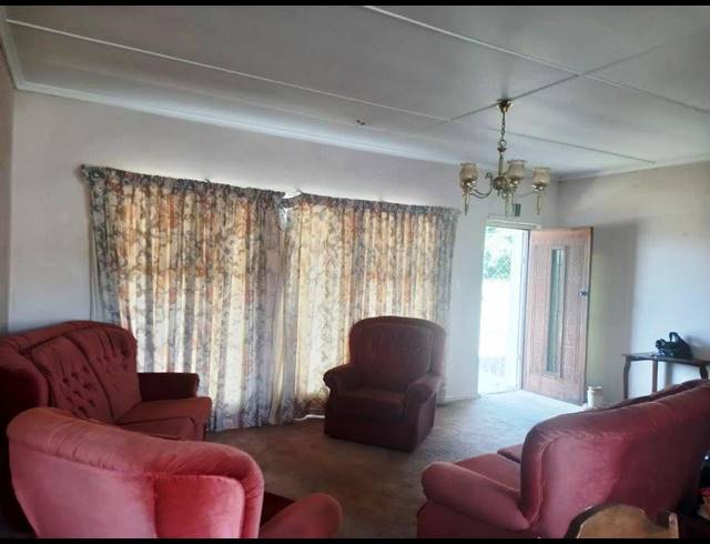 4 BEDROOM HOUSE RENTED IN BOTHASRUS